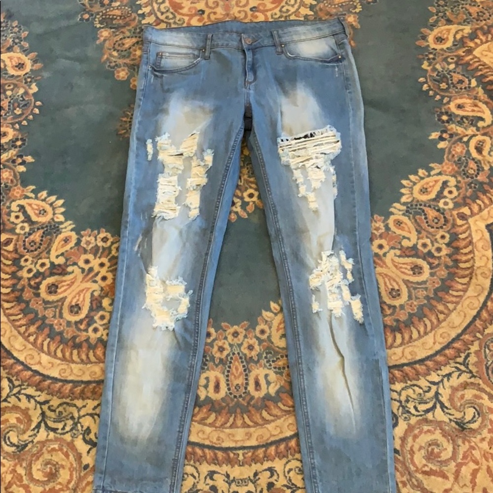 MNG Distressed Jeans
